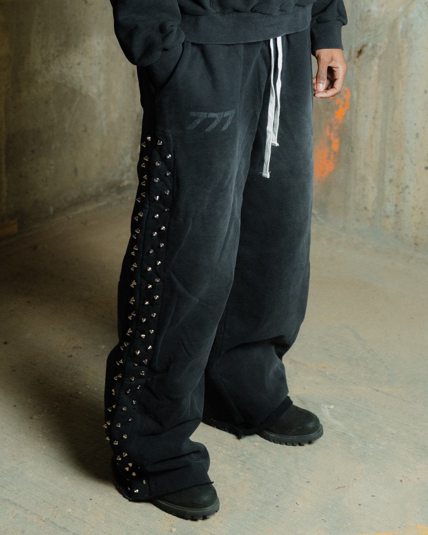 777 ONYX STUDDED SWEATS