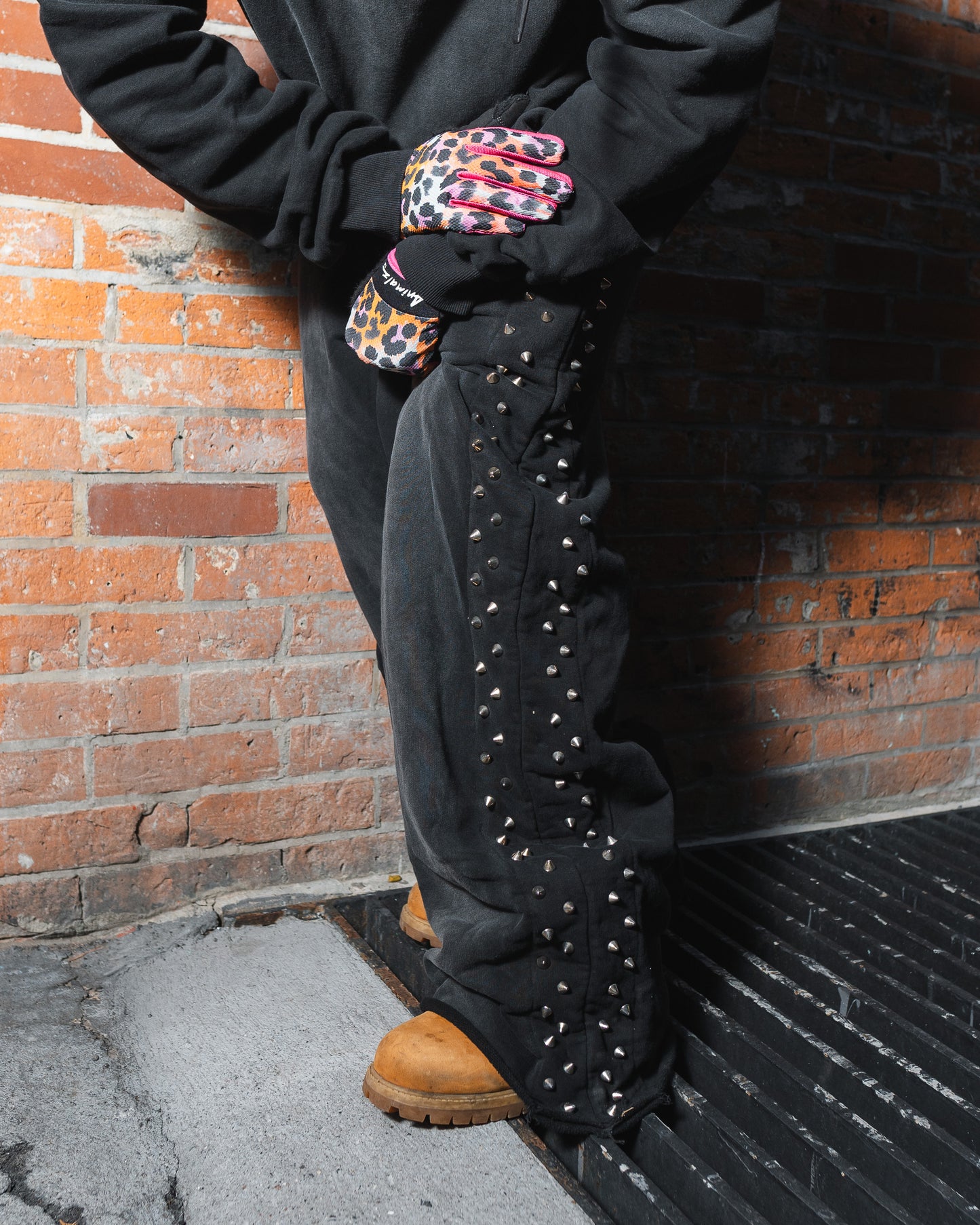 777 ONYX STUDDED SWEATS